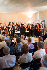 Église comble pour le premier Concert-Chorale à La Vinouse