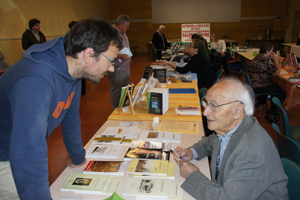 Rencontre intergénérationnelle entre l'écrivain et homme d'action , le centenaire Nadal Rey et le jeune militant occitaniste du Grelh Roergàs Lugan Bedel.